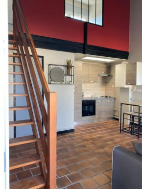 Studio duplex meublé avec place de parking